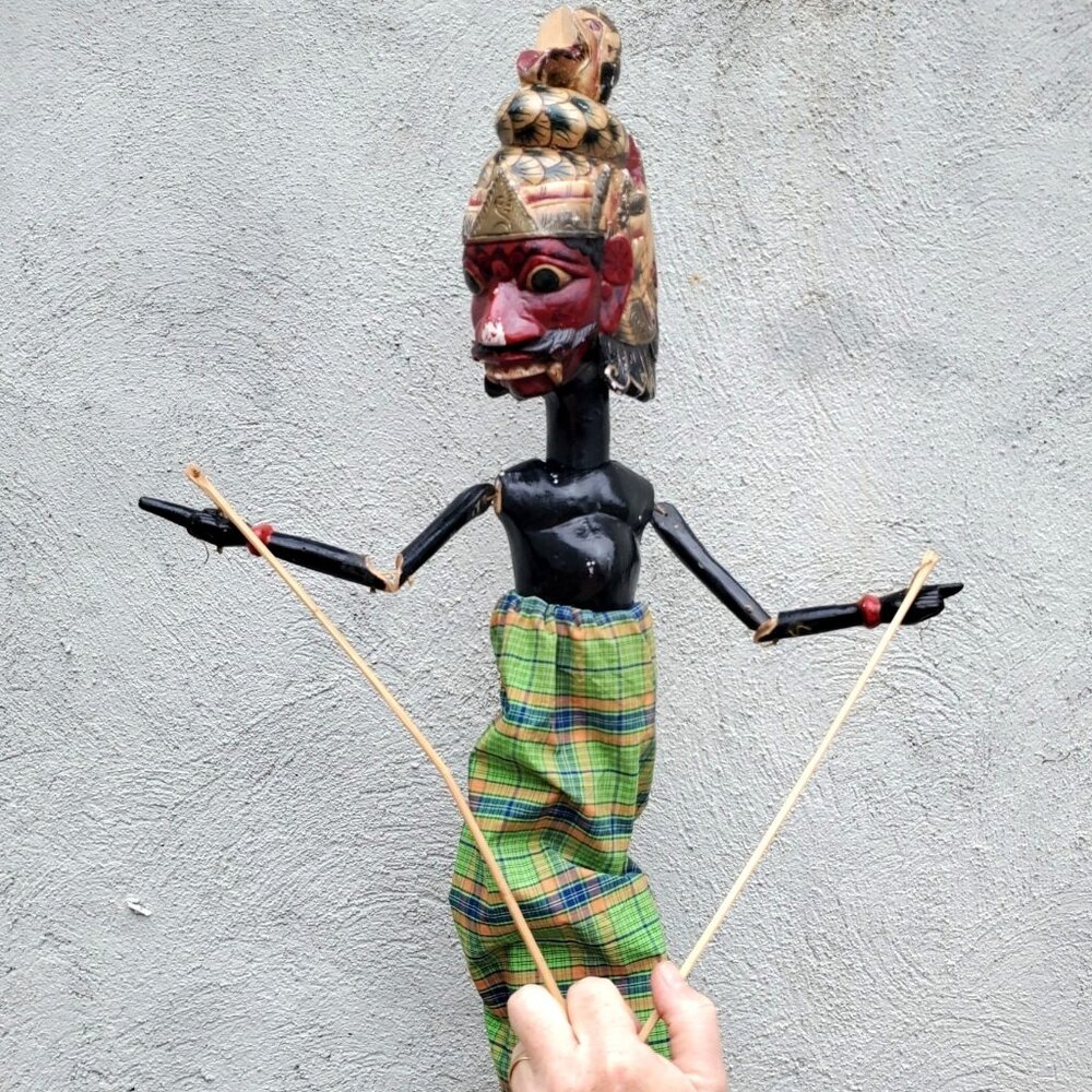 Large Hand Carved Wood Puppet Wayang Golek Indonesia Java 2 Bodies  30" Tall